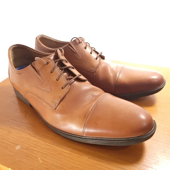 Clarks | Shoes | Clarks Tan Leather Oxford Shoes Formal  display picture 1